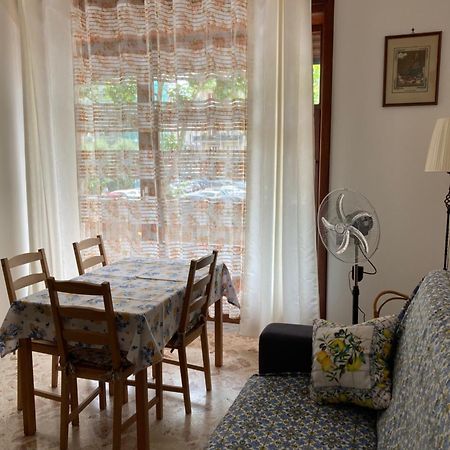Casa Vacanza Brezza Di Maestrale Salerno Exteriör bild