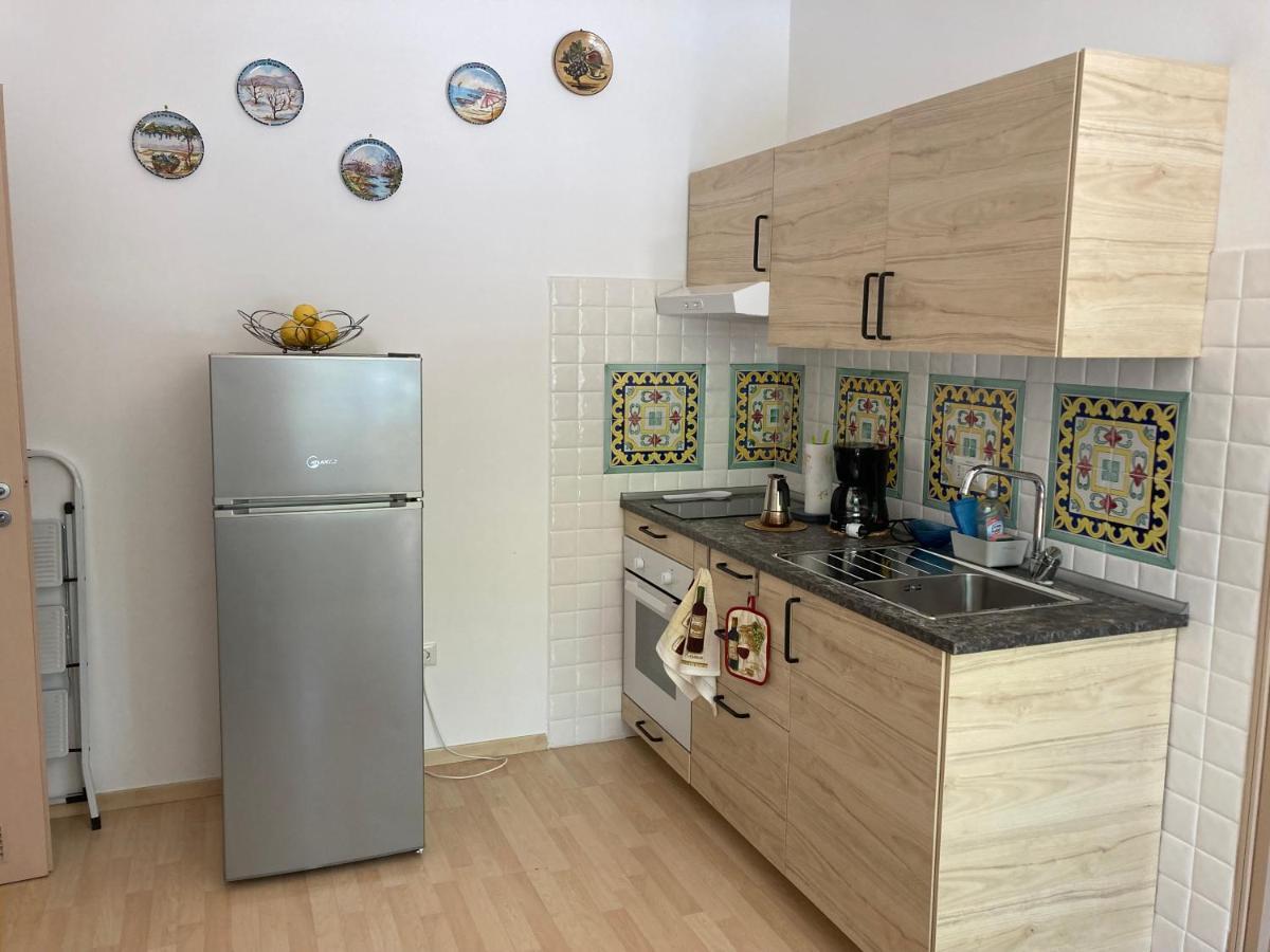 Casa Vacanza Brezza Di Maestrale Salerno Exteriör bild