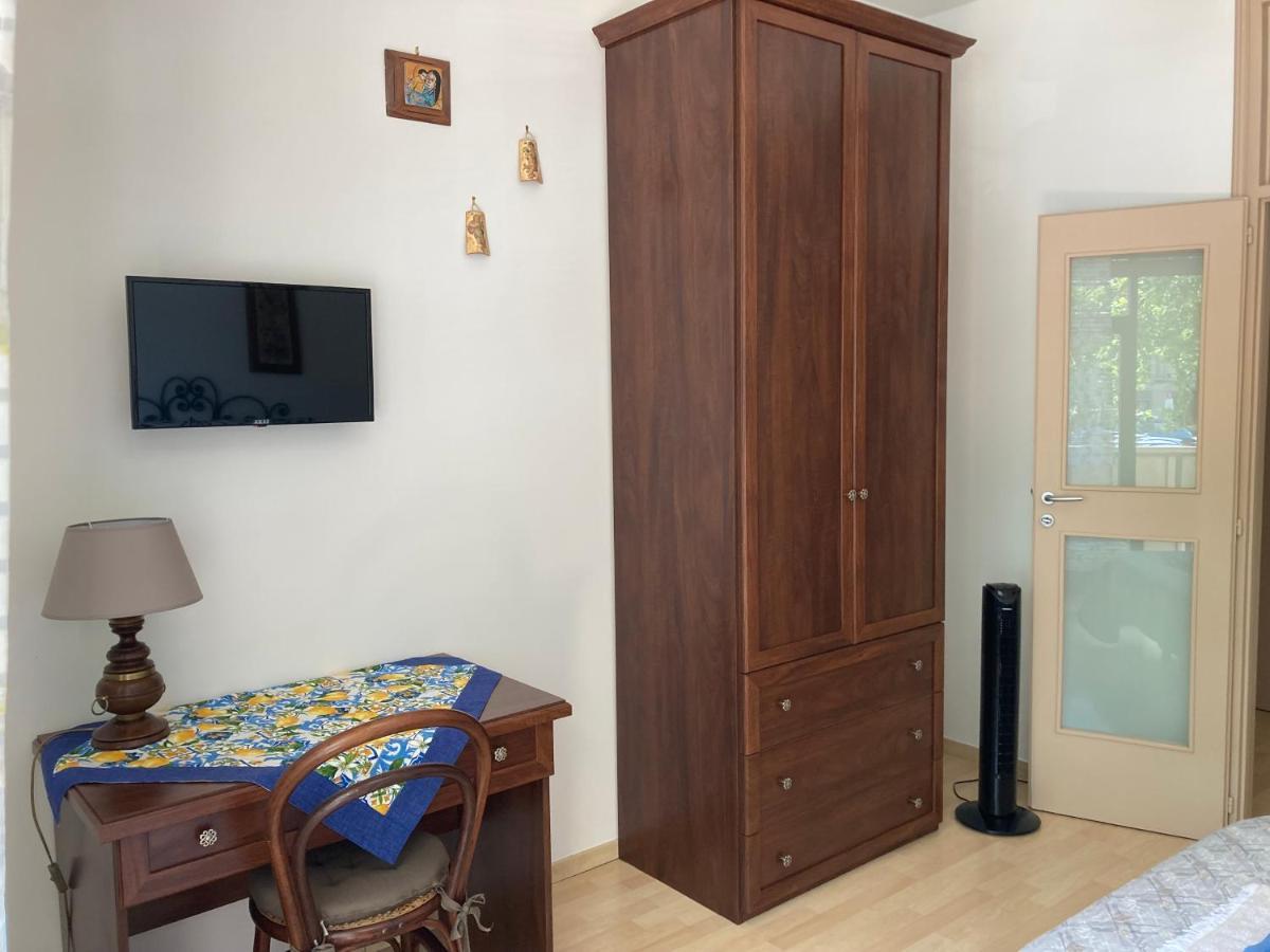 Casa Vacanza Brezza Di Maestrale Salerno Exteriör bild