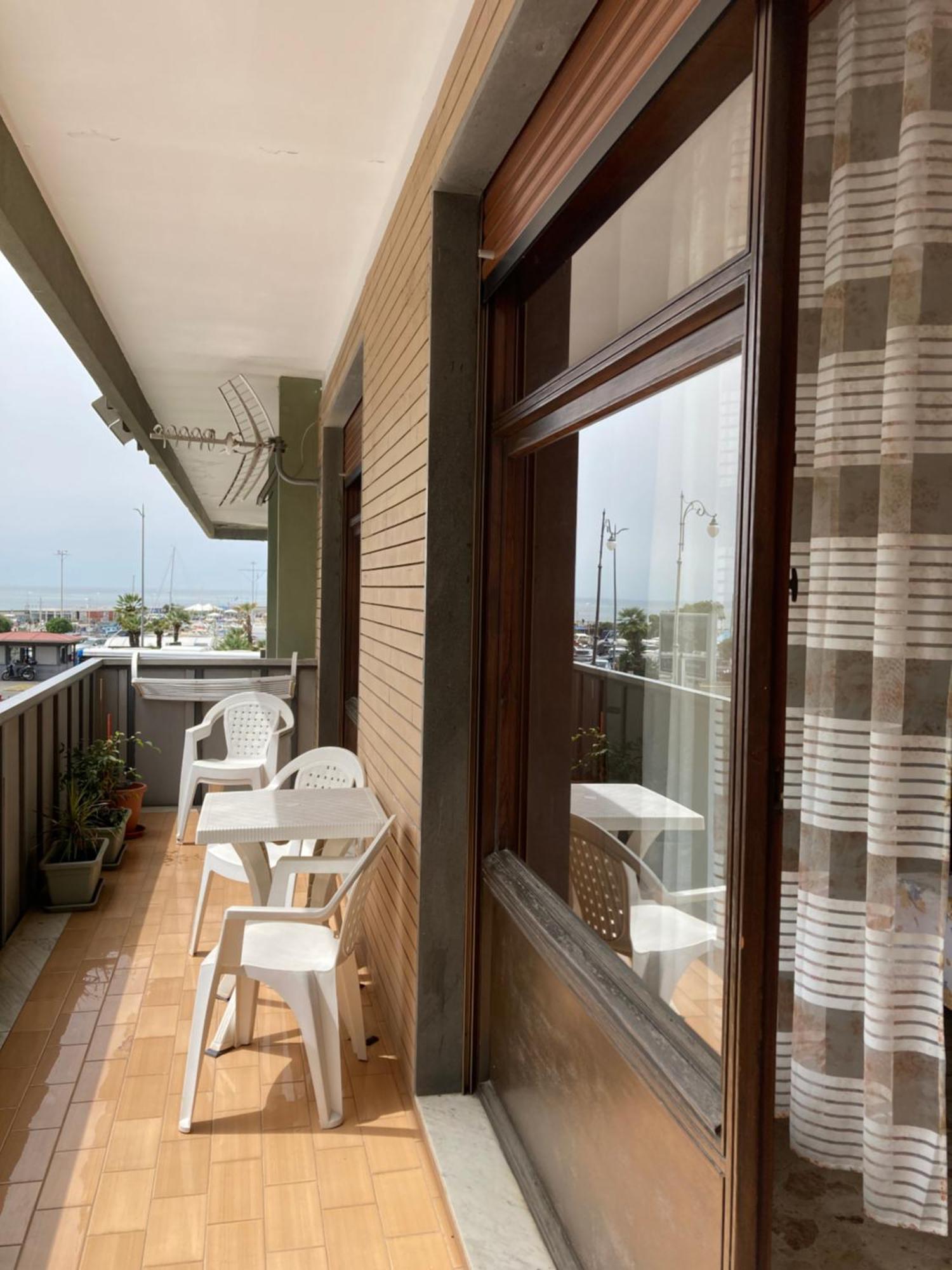 Casa Vacanza Brezza Di Maestrale Salerno Exteriör bild